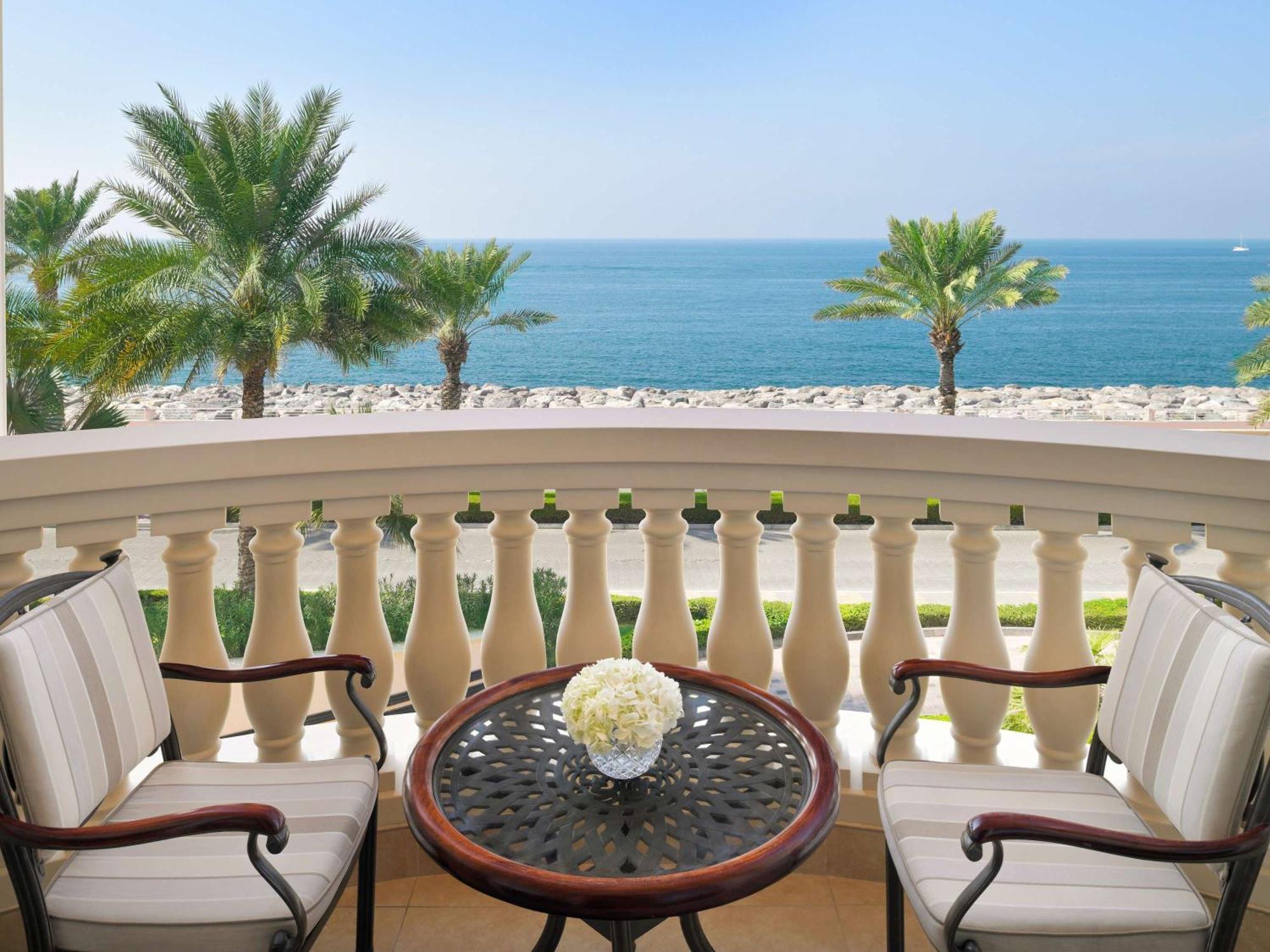 Raffles The Palm Hotell Dubai Exteriör bild